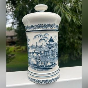 La Cartuja De Sevilla Pickman SA Jar